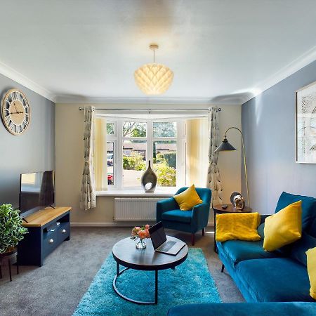 247 Serviced Accommodation In Telford- 3Br House المظهر الخارجي الصورة
