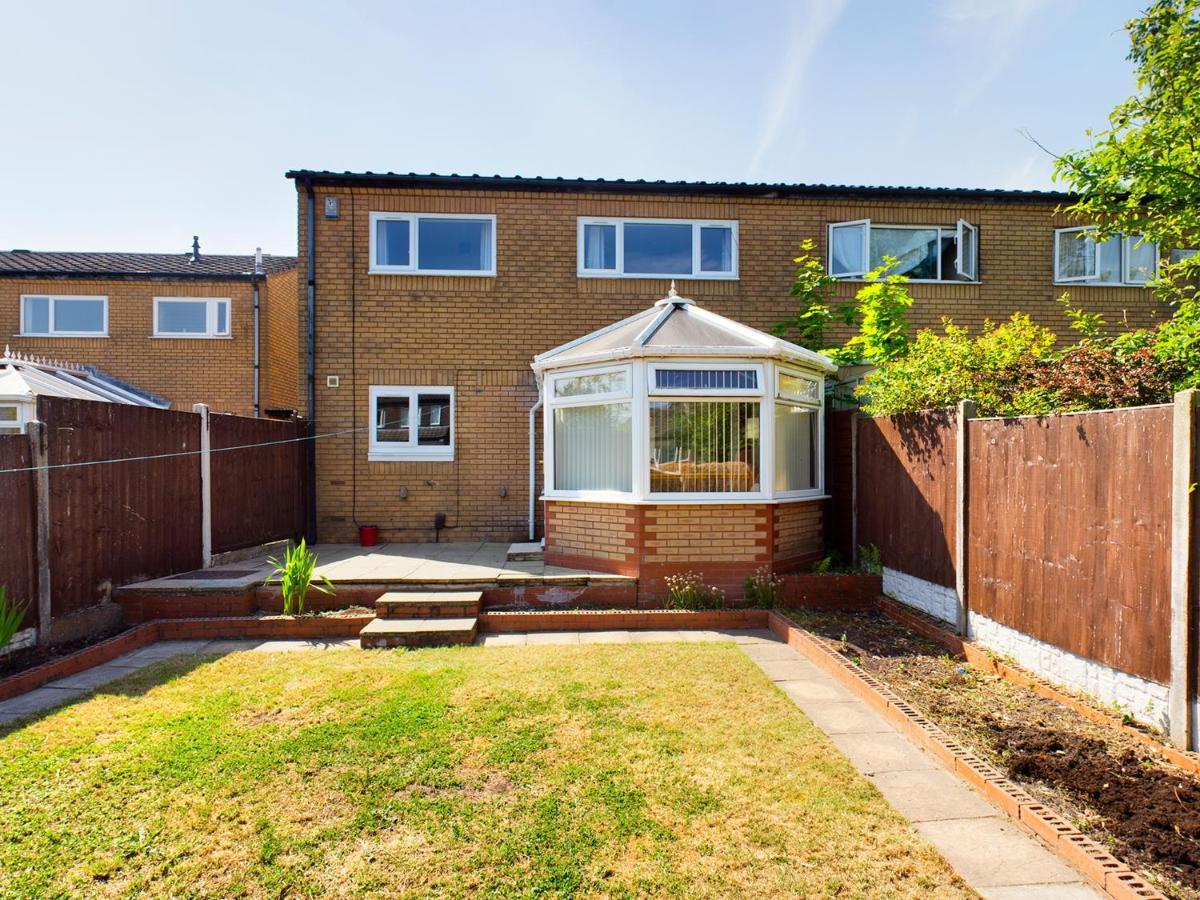 247 Serviced Accommodation In Telford- 3Br House المظهر الخارجي الصورة